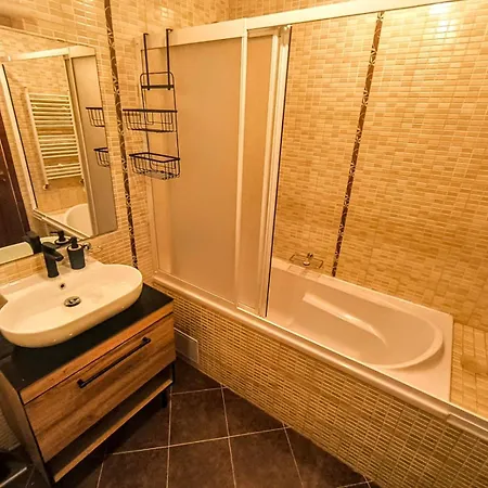 Deluxe King With Mountain View And Rilski Apartman