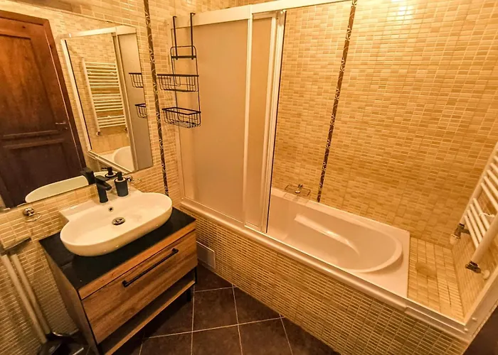 Deluxe King With Mountain View And Rilski Apartment